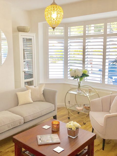 Bay shutters