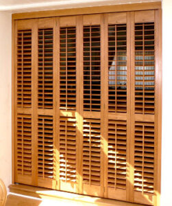 Shutter room divider